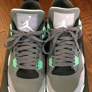 Nike Air Jordan 4 Green Glow’s